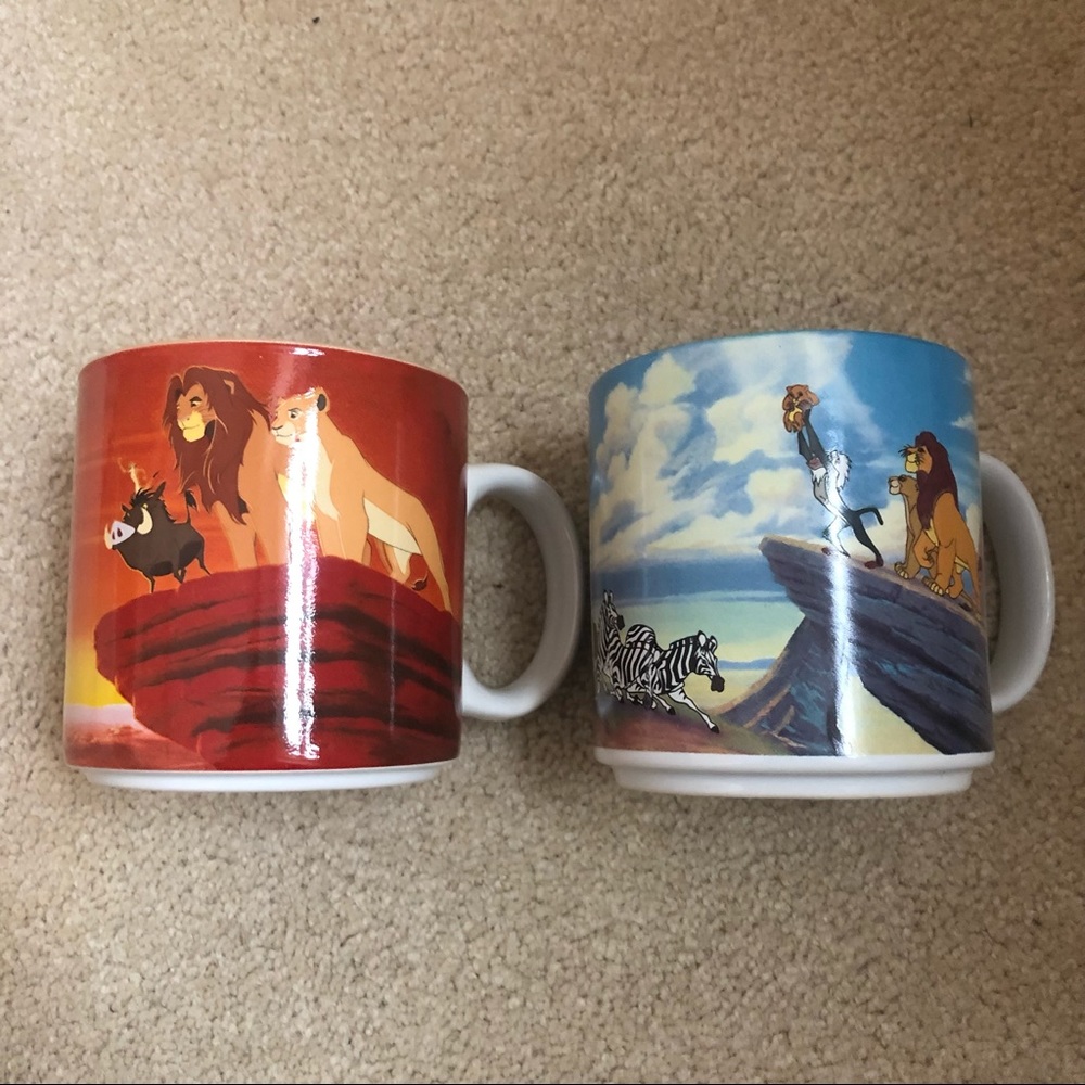 Set of Two Disney Lion King Collectors Mugs & Simba’s Pride Hardcover Book Incl